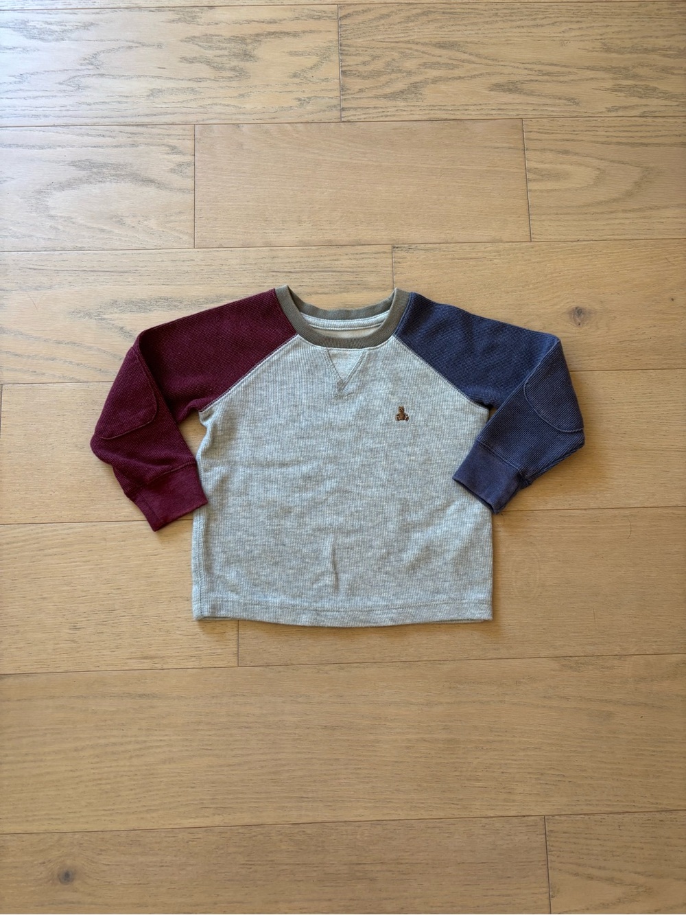 Gap kid wine, purple and grey clockblock top, size 3T